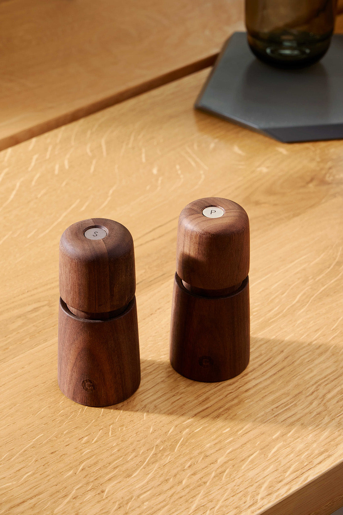 Stockholm, walnut 11cm